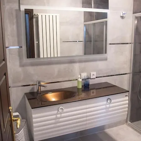 Luxury With Pool In Sofhan Kirkpinar